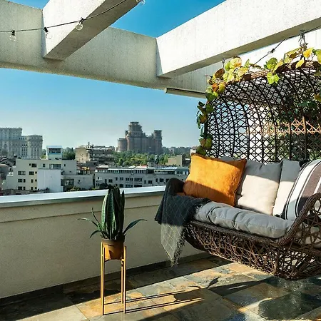 Apartment Qult - Up In The Sky Bucharest